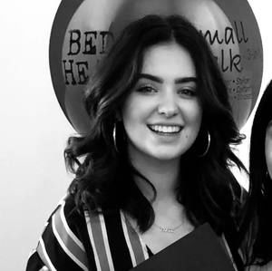 Meet your Posher, Olivia